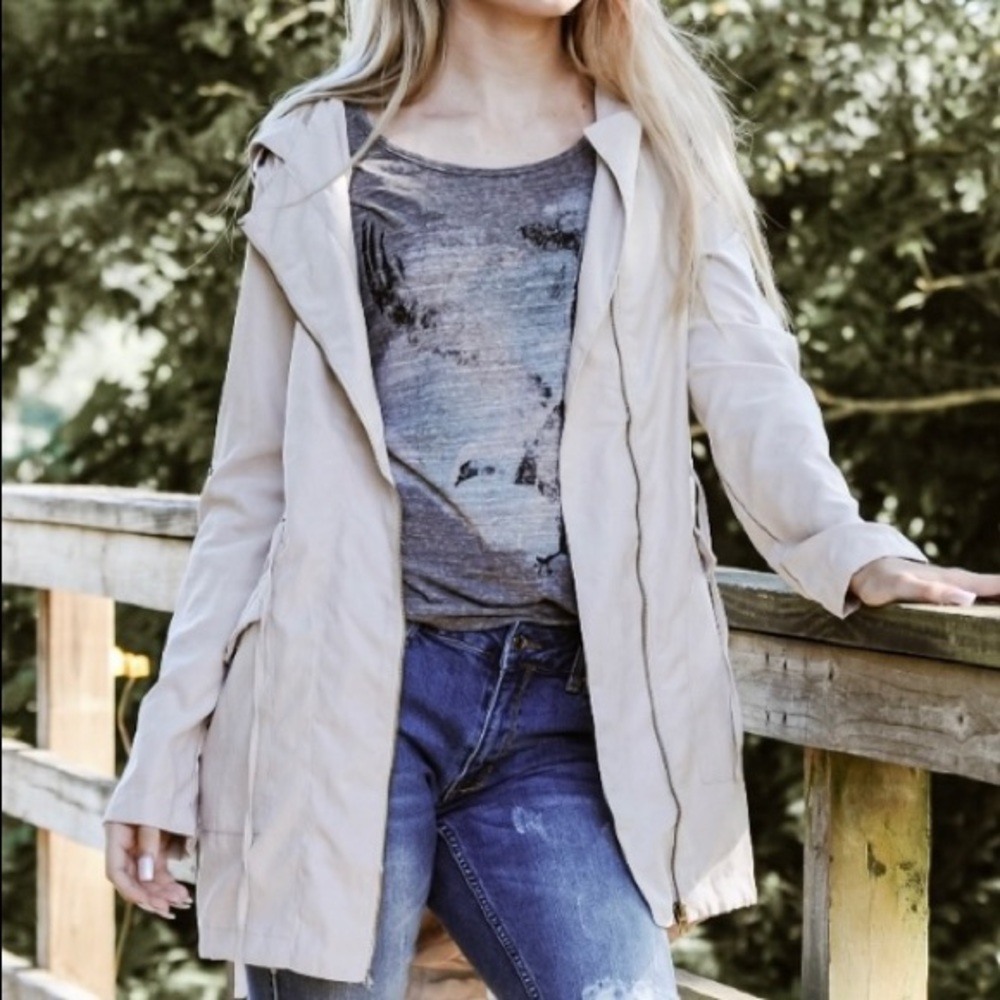 🌀NEW! Chic Lightweight Anorak Jacket Hood Waist Tie Synch Pockets Ivory. M, L